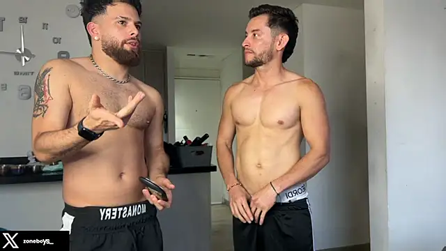 Snapshot of zoneboys chatting on February 2026 10:55:01 PM zoneboys online show from February 2026 10:55:01 PM