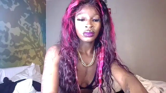 Snapshot of lovergirll555 chatting on May 2026 02:25:01 PM lovergirll555 online show from May 2026 02:25:01 PM