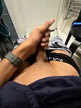 PakiStrokin online show from April 2026 10:40:02 PM