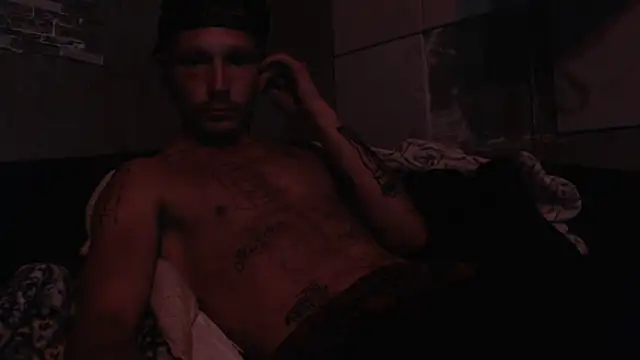 Snapshot of mastertrap chatting on October 2025 09:59:02 AM mastertrap online show from October 2025 09:59:02 AM