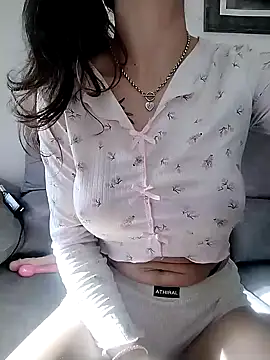 agustinalatina online show from March 2026 08:42:01 AM