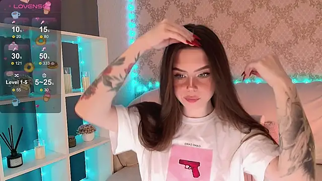 HolyMiax online show from June 2026 04:11:01 AM