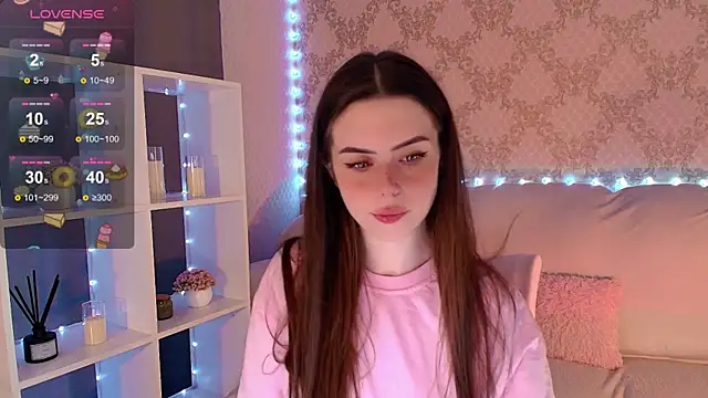 HolyMiax online show from June 2026 03:41:02 AM