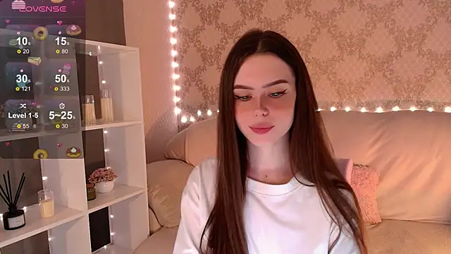 HolyMiax online show from June 2026 05:12:01 AM