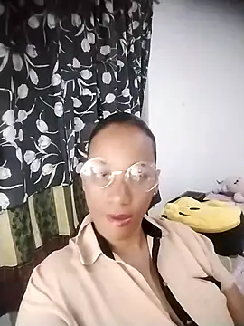 EbonyHorrny online show from October 2025 03:40:01 AM