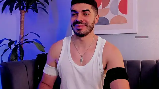 AxelThompson  online show from December 2025 11:19:01 AM