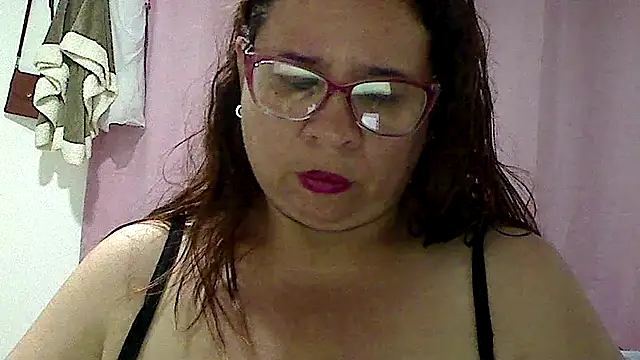 luciana69hot online show from December 2025 10:18:02 PM