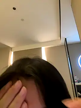 chenyu0308 online show from October 2025 04:42:01 AM