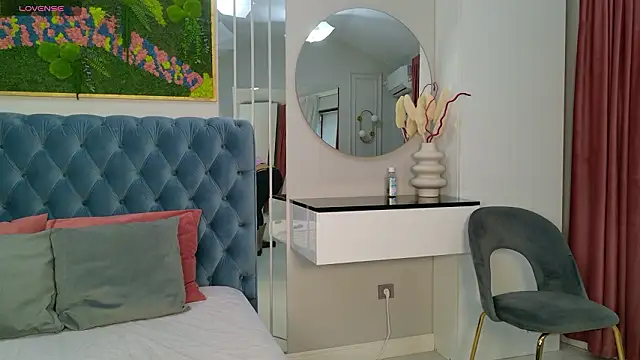 Snapshot of SiennaPierce chatting on March 2026 05:13:01 AM SiennaPierce online show from March 2026 05:13:01 AM