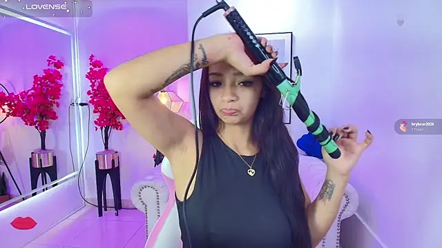 Snapshot of Katty_rounds chatting on October 2025 12:26:02 PM Katty rounds online show from October 2025 12:26:02 PM