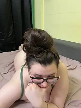 HaleyAyush online show from February 2026 04:36:01 PM