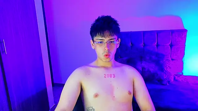 Snapshot of Maximo_Miller chatting on September 2025 04:56:02 AM Maximo Miller online show from September 2025 04:56:02 AM