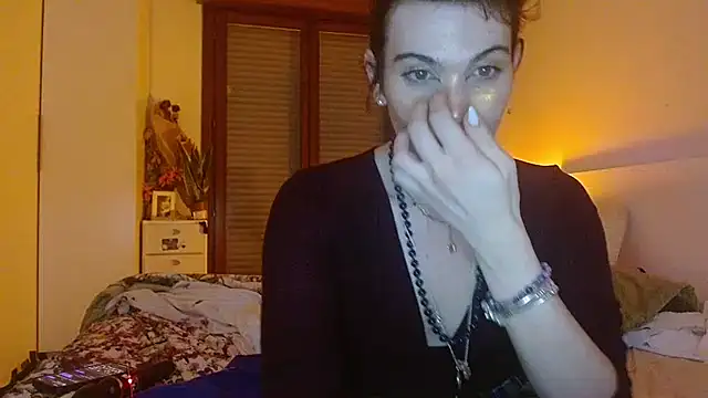 refem9 online show from December 2025 06:01:02 PM