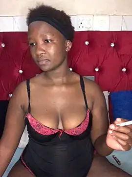 Snapshot of MissREAHx chatting on October 2025 07:34:01 PM MissREAHx online show from October 2025 07:34:01 PM