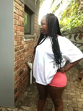 Snapshot of MissREAHx chatting on November 2025 01:35:02 PM MissREAHx online show from November 2025 01:35:02 PM