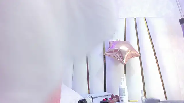 juliette pretty  online show from March 2026 08:08:01 AM