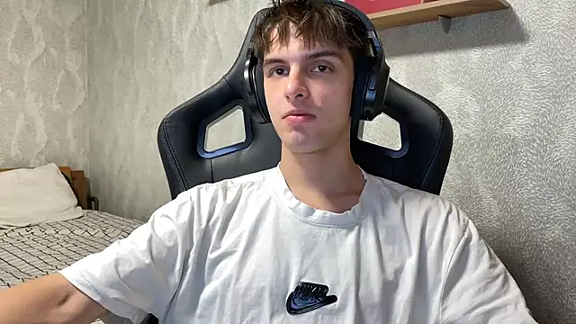 elliot scott online show from October 2025 07:42:02 PM