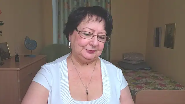 Margo Moll online show from January 2026 09:12:01 AM