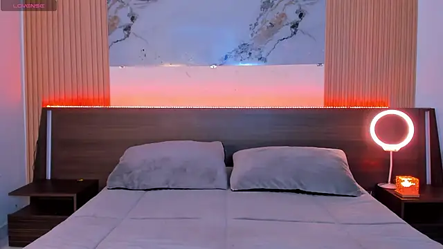 samanthaa moon online show from April 2026 11:40:02 PM