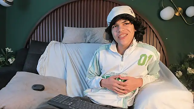 Diamond twink online show from July 2026 05:48:02 AM