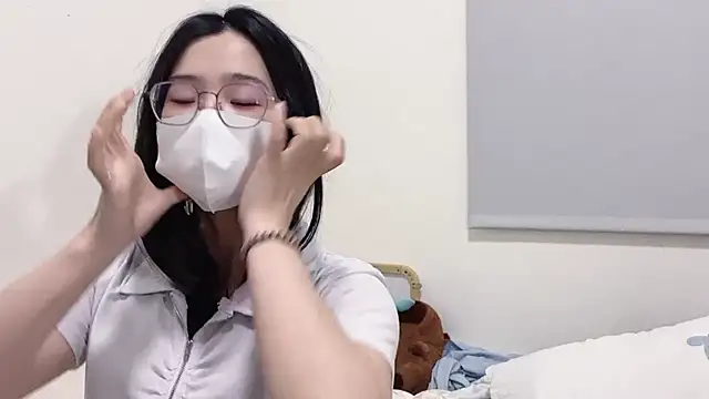 LHeart online show from December 2025 01:48:01 PM