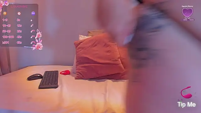 Snapshot of milfhorny_69 chatting on September 2025 12:18:01 PM milfhorny 69 online show from September 2025 12:18:01 PM