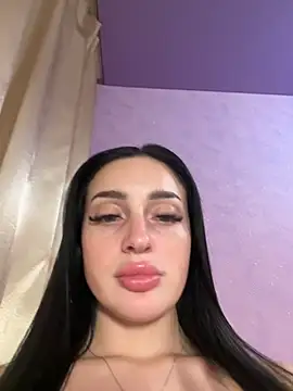 Snapshot of Soft_Pleasure chatting on December 2025 04:58:01 PM Soft Pleasure online show from December 2025 04:58:01 PM