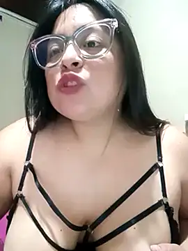 kathy9522 online show from December 2025 04:33:01 PM