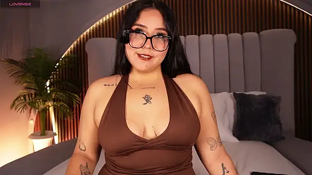 KatlynRous online show from January 2026 07:16:01 PM