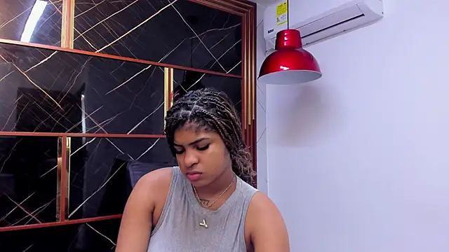 HannyThompson online show from October 2025 12:25:02 PM