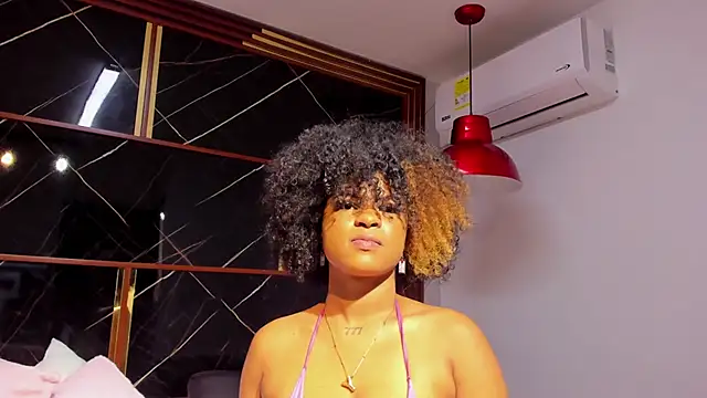 HannyThompson online show from November 2025 12:38:02 PM