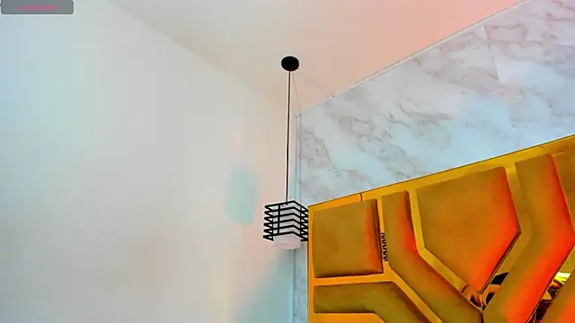 Luciifeer  online show from November 2025 06:52:02 PM