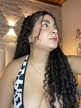 Yassy vazquez online show from January 2026 07:39:01 PM