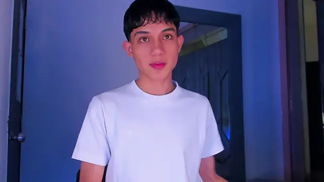 Sebax Young online show from March 2026 08:24:01 PM