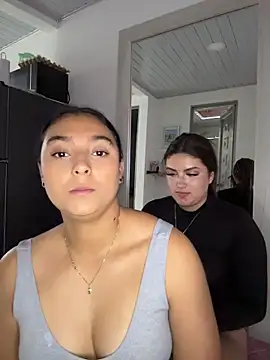 nicolexxaleja online show from February 2026 10:28:01 PM