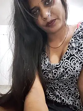 cute radhikaa online show from March 2026 11:32:01 AM