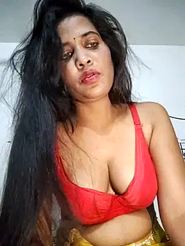 cute radhikaa online show from April 2026 07:48:01 PM