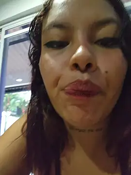 Yessica Lopezz online show from May 2026 12:23:01 PM