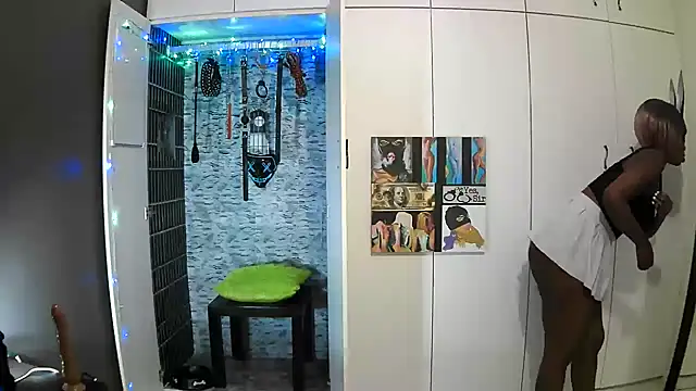 BaDSubMiss online show from September 2025 04:28:02 AM