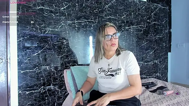 Snapshot of Agatha_Pleasure chatting on April 2026 12:20:01 PM Agatha Pleasure online show from April 2026 12:20:01 PM