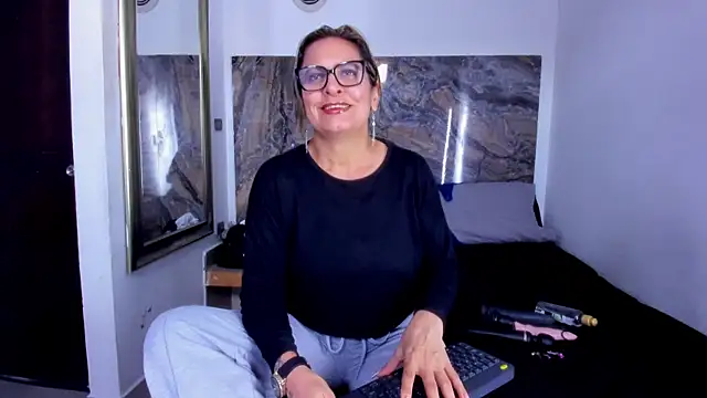 Snapshot of Agatha_Pleasure chatting on May 2026 12:12:02 PM Agatha Pleasure online show from May 2026 12:12:02 PM