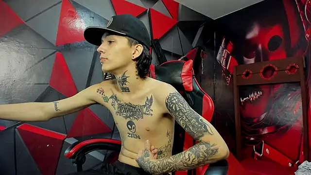 StraightBoy Nick online show from October 2025 12:34:01 AM