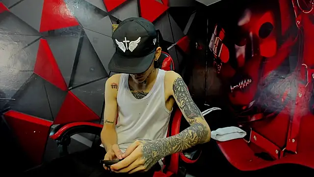 StraightBoy Nick online show from November 2025 11:59:01 PM