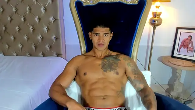 antonio  444 online show from October 2025 12:17:02 PM