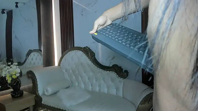 CoralieBronson online show from October 2025 08:08:01 PM