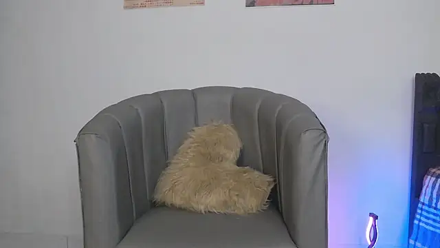 CoralieBronson online show from February 2026 09:27:02 PM