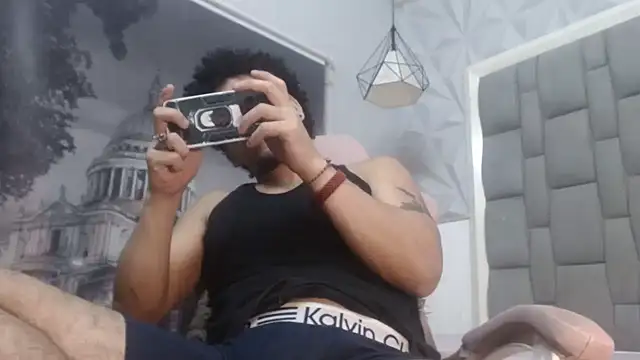 Xfire boy69 online show from March 2026 05:37:02 PM