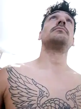 Snapshot of bigandstrong2217 chatting on February 2026 04:32:01 PM bigandstrong2217 online show from February 2026 04:32:01 PM