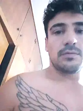 Snapshot of bigandstrong2217 chatting on February 2026 11:30:02 PM bigandstrong2217 online show from February 2026 11:30:02 PM