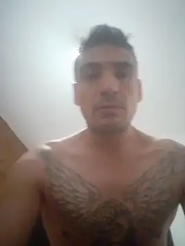 Snapshot of bigandstrong2217 chatting on April 2026 12:06:01 AM bigandstrong2217 online show from April 2026 12:06:01 AM